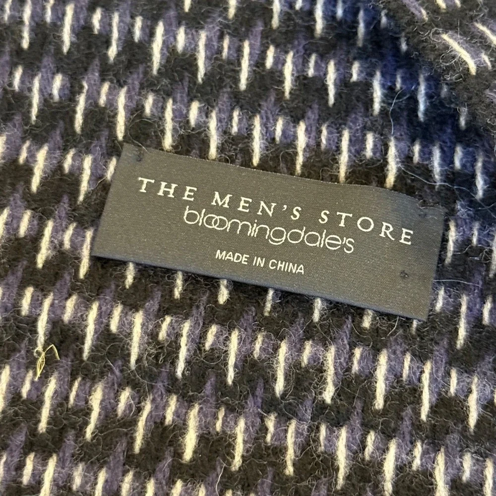 Bloomingdale's The Men's Store Cashmere/Wool Blend Neck Scarf Black/White Fringe